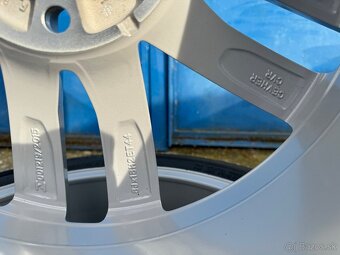 Volkswagen disk R18 5x112 235/45/18 Pirelli - 9