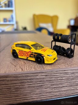 Hot Wheels autíčka s custom gumenými kolieskami - 9