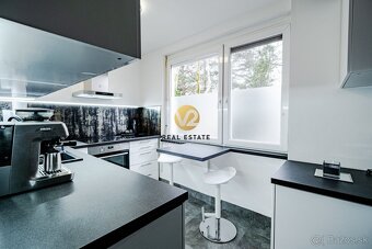 REZERVOVANÉ Na PREDAJ 3 izbový novo-zrekonštruovaný byt na C - 9
