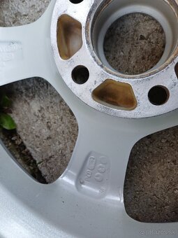 Alu disky 5x114,3 R15 - 9