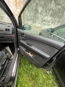 Rozpredám na diely Ford Focus 1.6 TDI 80 kw 5st manuál - 9