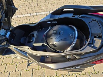 Yamaha XMax 300 TECH MAX 2025 - 9