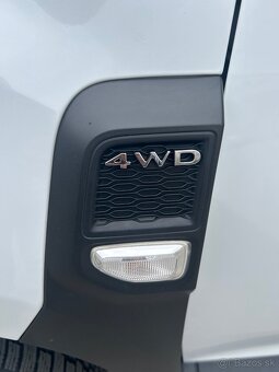 Dacia Duster 1.3 TCE 96KW 4x4 - 9