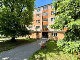 NA PREDAJ 3 - IZB. BYT (67m2), PALÁRIKOVA UL., SENICA - 9