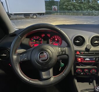 Predám seat ibiza 1.2 htp 47kw 2005 - 9