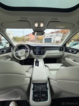 VOLVO XC 60 B4 FWD 2.0D + HEV, 2022, panorama - 9
