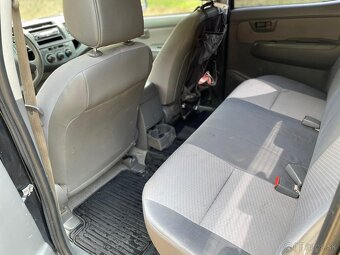 Toyota Hilux 2012 4x4 odpočet dph - 9