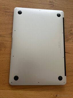 MacBook Air 13 Early 2015 - 9