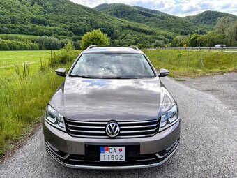 Volkswagen Passat B7 variant 2.0 TDI CR 4x4 103kw Highline - 9