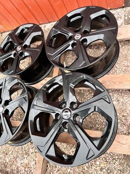 5x114,3 R17 Alu disky Nissan X-Trail 2018 - TOP STAV - 9