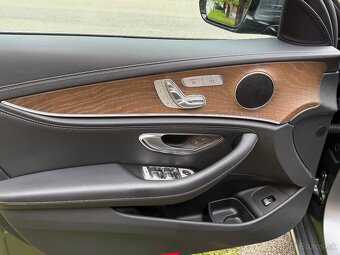 E220 All-Terrain 4Matic Magbetic Mat Grey Mat ODPOČET DPH - 9