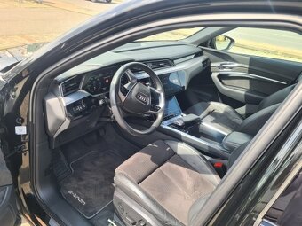 Audi E-Tron 50 S-line - 9