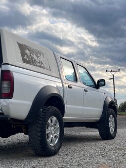 Nissan Navara d22 - 9