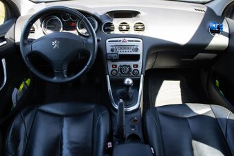 Peugeot 308 SW 1.6 HDi (2008) - 9