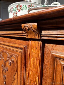 Starožitná komoda - 9