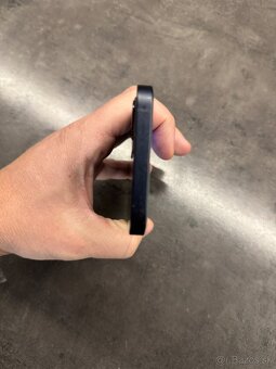 Predam Iphone 12 64gb nahradne diely - 9