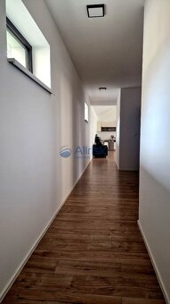 Na prenájom: Novostavba moderného bungalovu - 9