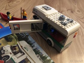 Lego CITY 60057 - Karavan + kanoe - 9