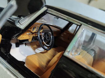 1:18 Mercedes - 9