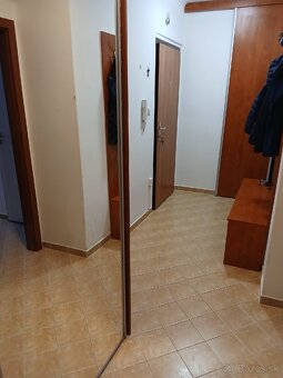 Prenajmem 2-izbový byt Sihoť I. TN - 9