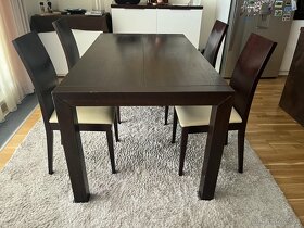 Predám používaný jedálenský stôl z masívu so stoličkami - 9
