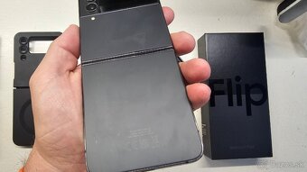 Samsung Galaxy Z Flip 4 dual 256GB -aj vymením - 9