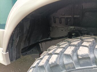 Suzuki Samurai 1.3 - 9