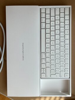 Apple iMac 21.5" late 2017 - 9