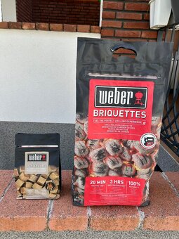 Predám gril Weber Master-Touch so zliatinovou panvicou Weber - 9