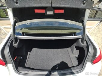 BMW 318i A/T G20 38000km - 9