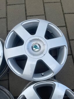 Elektrony 5x112 r16" Škoda Vega - 9