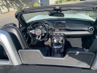Fiat 124 Spider 1.4 Turbo MultiAir, 2017 rok - 9