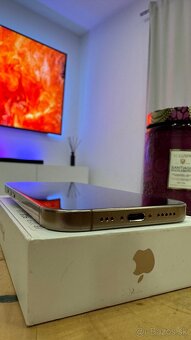 Apple iPhone 16 Pro 128GB - 9