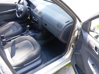 ŠKODA FABIA 1.4 55KW 16V R.V.2007 - 9