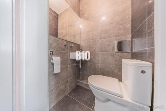 4i (93,5m2) byt v histrorickom centre Bratislavy - Tallerova - 9
