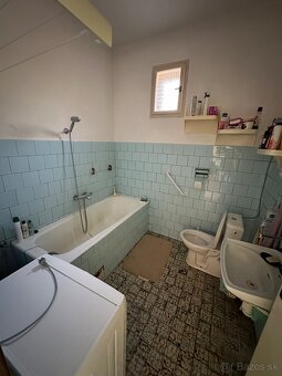 Na predaj rodinný dom v obci Boleráz - 9