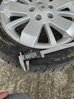 Renault 205/55 R16 - 9