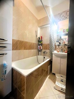 Slnečný,veľký a pekný 3 izb. byt s balkónom, Tlmače - Lipník - 9