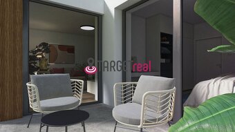 INVESTÍCIA V KÚPEĽNOM MESTE: 2-izbový apartmán s balkónom a  - 9