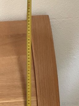 Masívna posteľ + 2x nočný stolík - 9