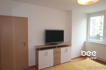 Exkluzívne-NOVOSTAVBA - 2 izbový nadštandartne veľký byt s l - 9