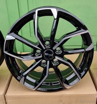 disky kia,Toyota,honda ,5x114,3 , r17 - 9