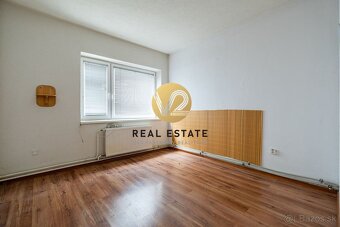 Na PRENÁJOM polyfunkčný objekt s pozemkom pri Tescu - 9