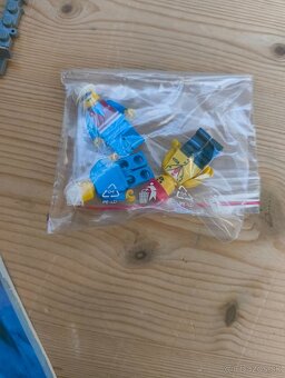 Lego Trains 9V Freight and Crane Railway - 9