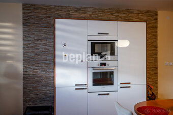 Na predaj polyfunkčná budova v centre Martina - 9