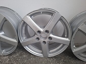 Alutec Freeze 4ks ALU disk 6.5Jx16H2 - 9