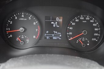 Kia Stonic 1.2i_MT/5_SK_(1.majitel) - 9