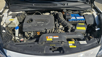 hyundai i40 sw Premium 1.7Crdi A/T - 9