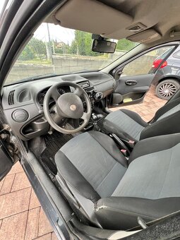 Fiat Punto - 9