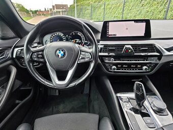 BMW 520 xDrive AT8 SPORTLINE HARMAN - KARDON - 9